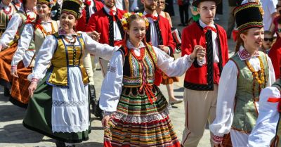 Pikniki, defilady i koncerty - tak Polacy świętowali Święto Konstytucji 3 maja